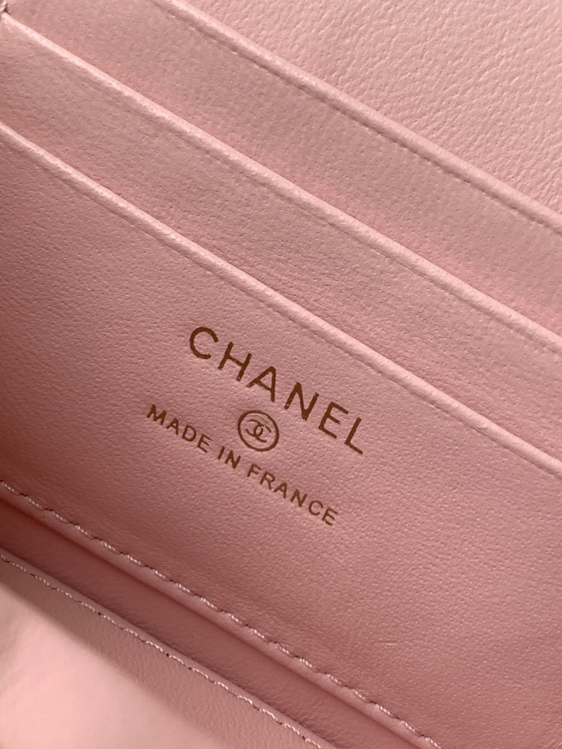 Ch**el cosmetic bags